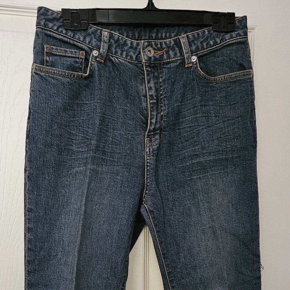 Women's mid-rise denim straight jeans